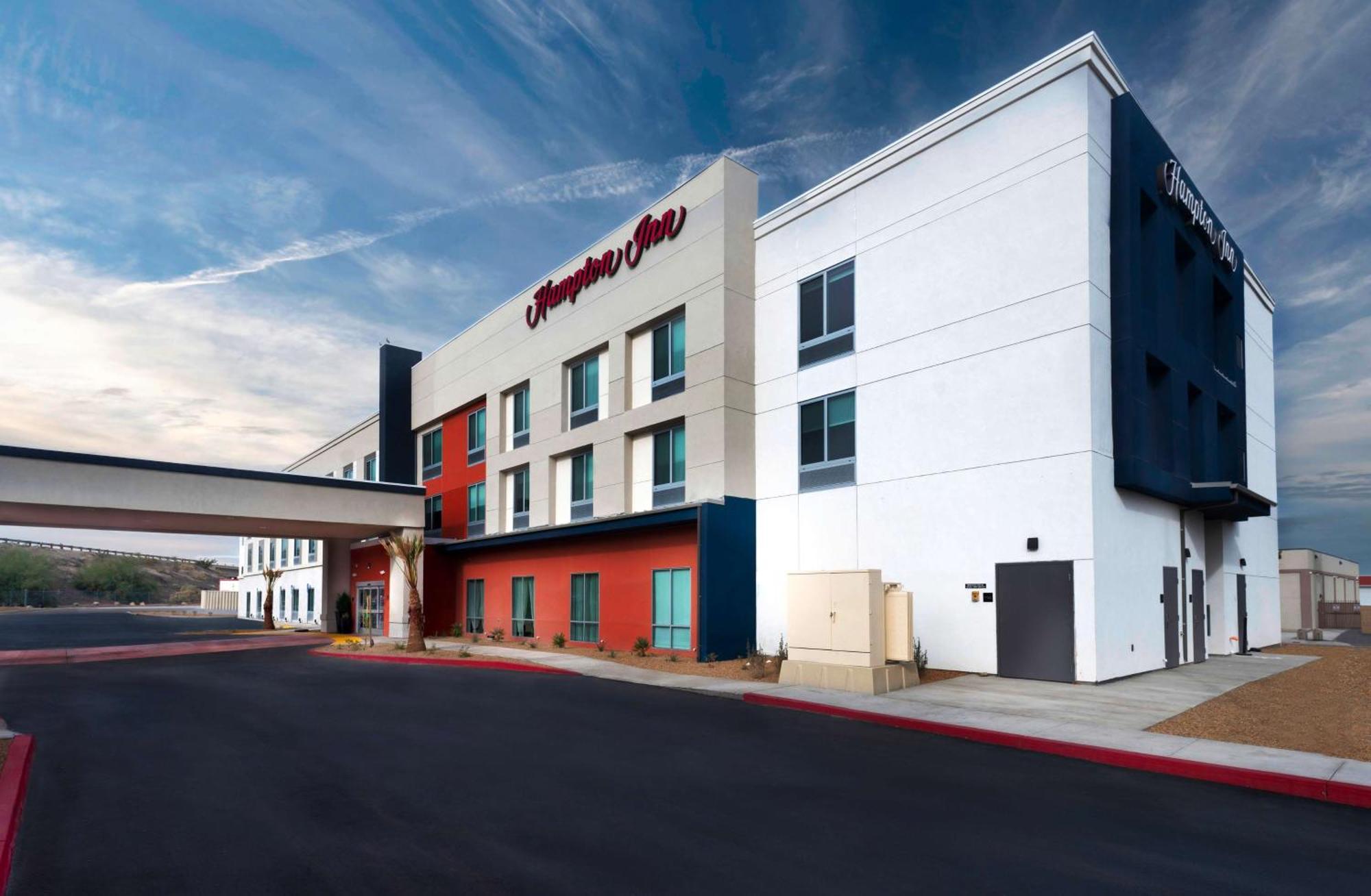Hampton Inn Needles Exterior photo